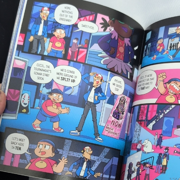 FGTeeV/Popularmmos Graphic Novel Set - Picture 8 of 10